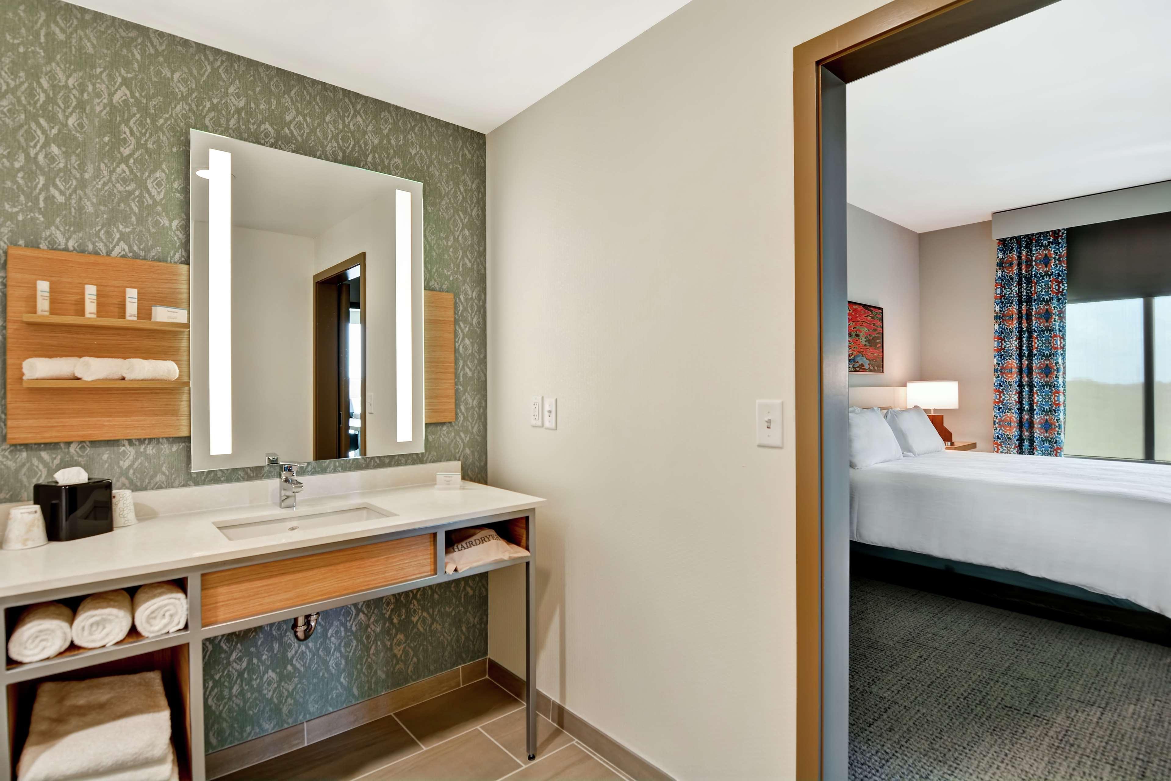 Hilton Garden Inn Biloxi Bagian luar foto