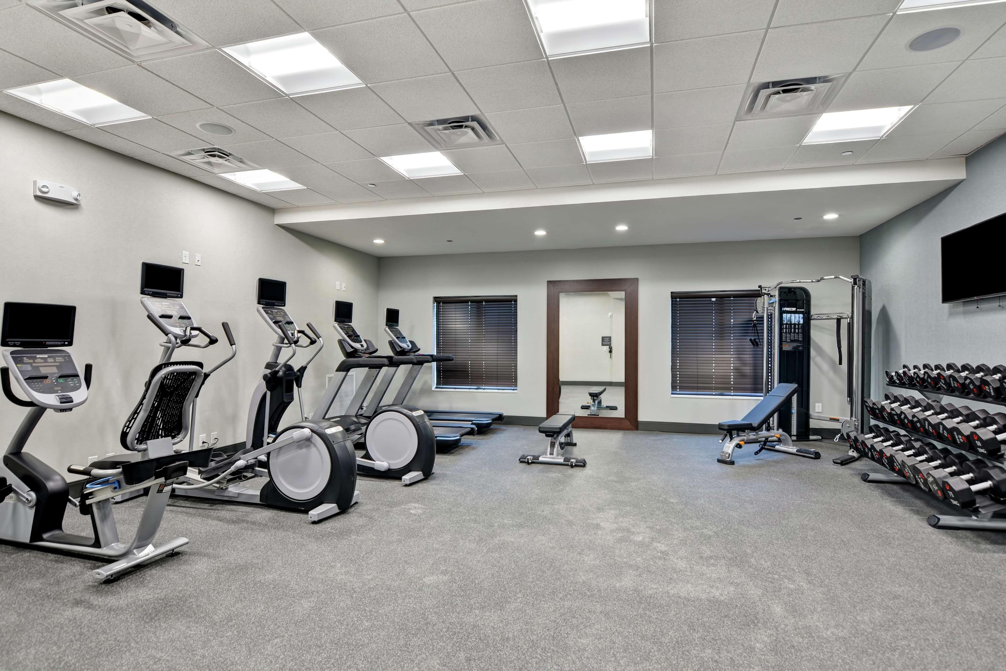 Hilton Garden Inn Biloxi Bagian luar foto