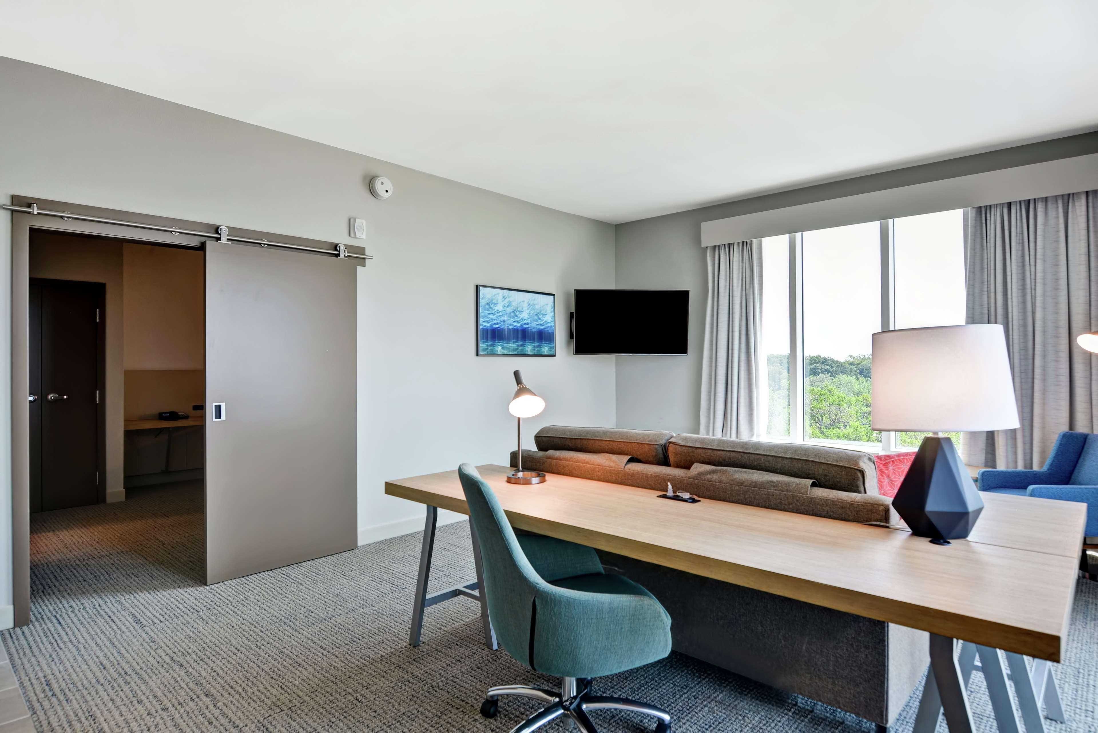 Hilton Garden Inn Biloxi Bagian luar foto