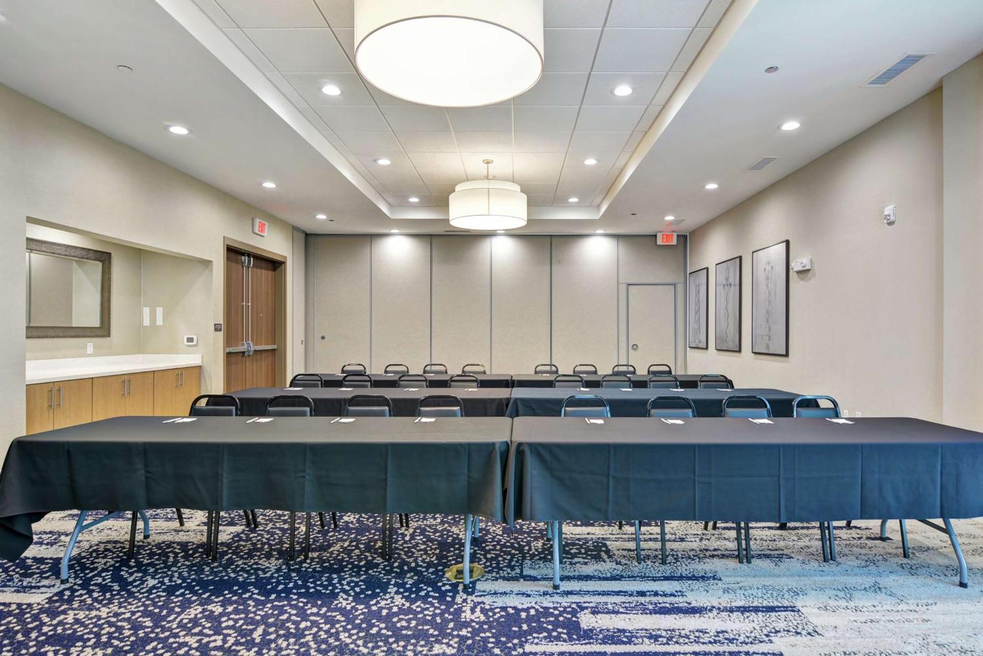 Hilton Garden Inn Biloxi Bagian luar foto