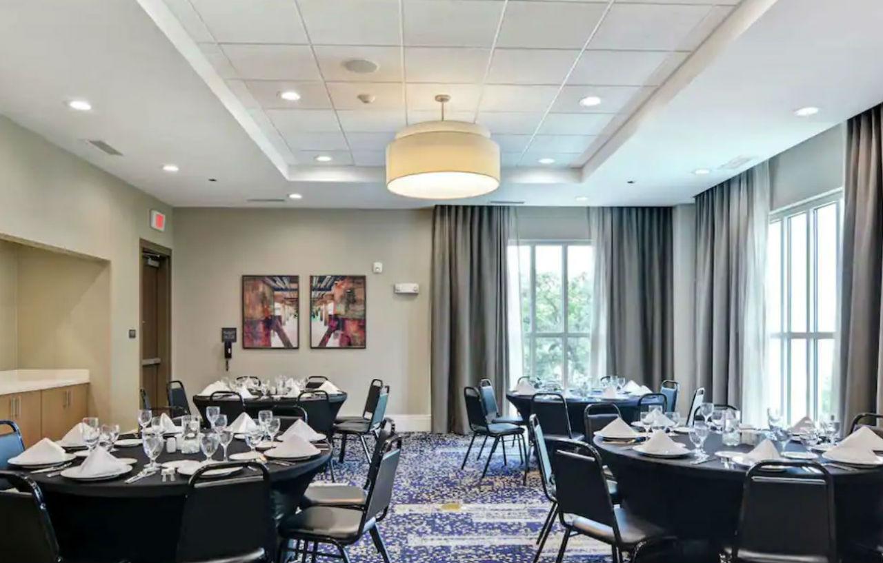 Hilton Garden Inn Biloxi Bagian luar foto